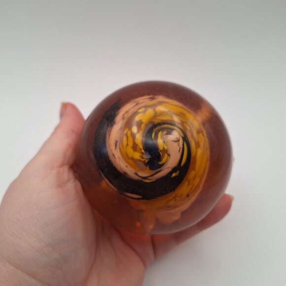 OGLEBAY WHEELING WEST VIRGINIA BLOOMING FLOWER SWIRL ROUND GLASS PAPERWEIGHT - Picture 9 of 10